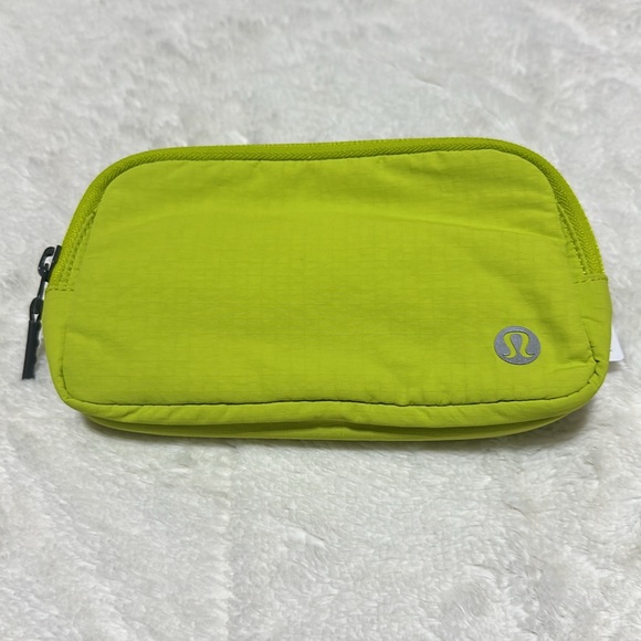 Lululemon | everywhere belt bag | mini - Picture 8 of 8